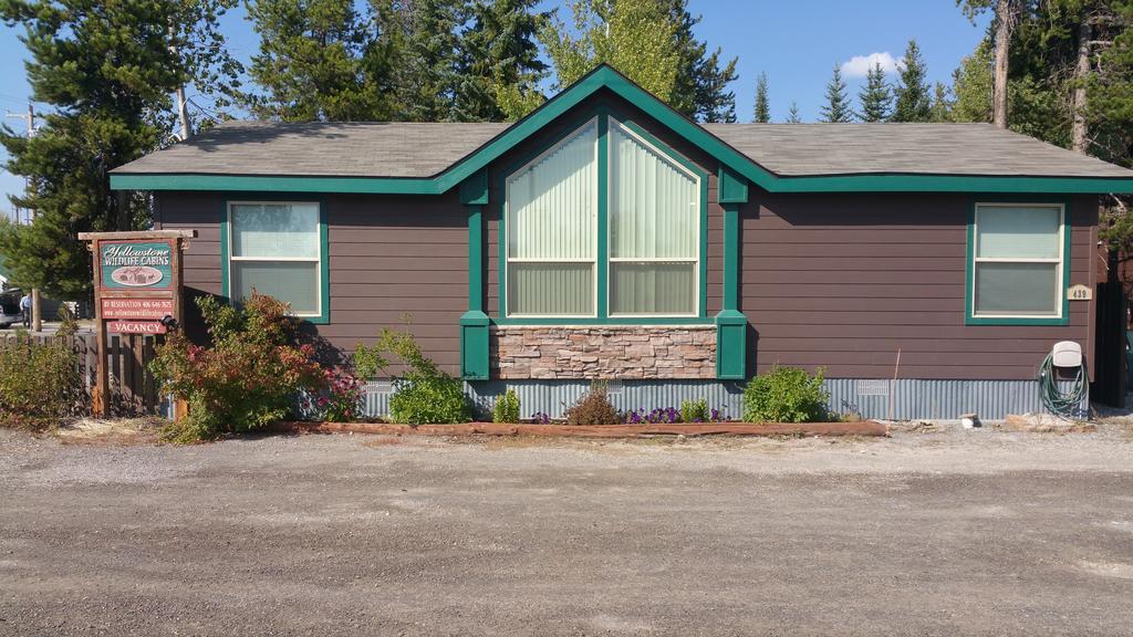 Yellowstone Wildlife Cabins West Yellowstone Exterior photo